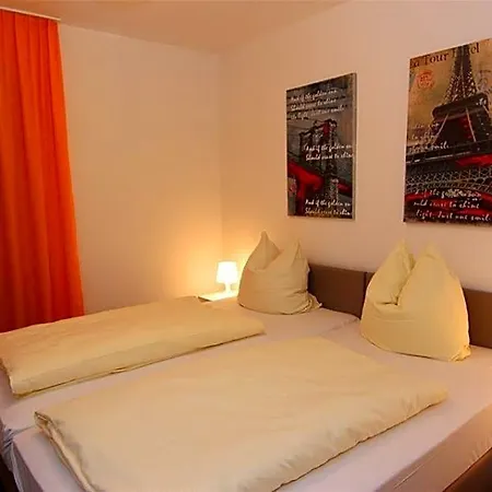 בית הארחה City Pension Erding 3*