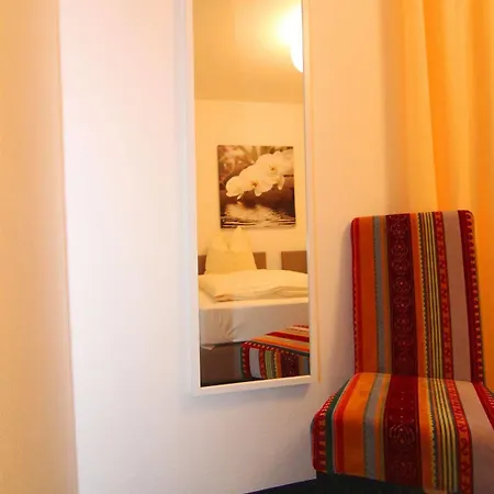 City Pension Erding בית הארחה 3*